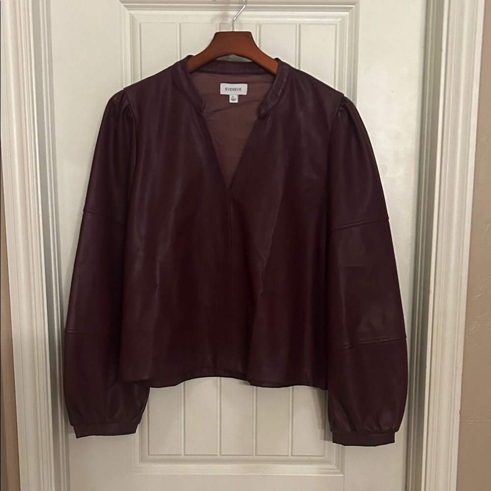 Evereve Deep Burgundy L Faux leather vneck shirt